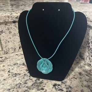 Turquoise Flower Pendant Necklace